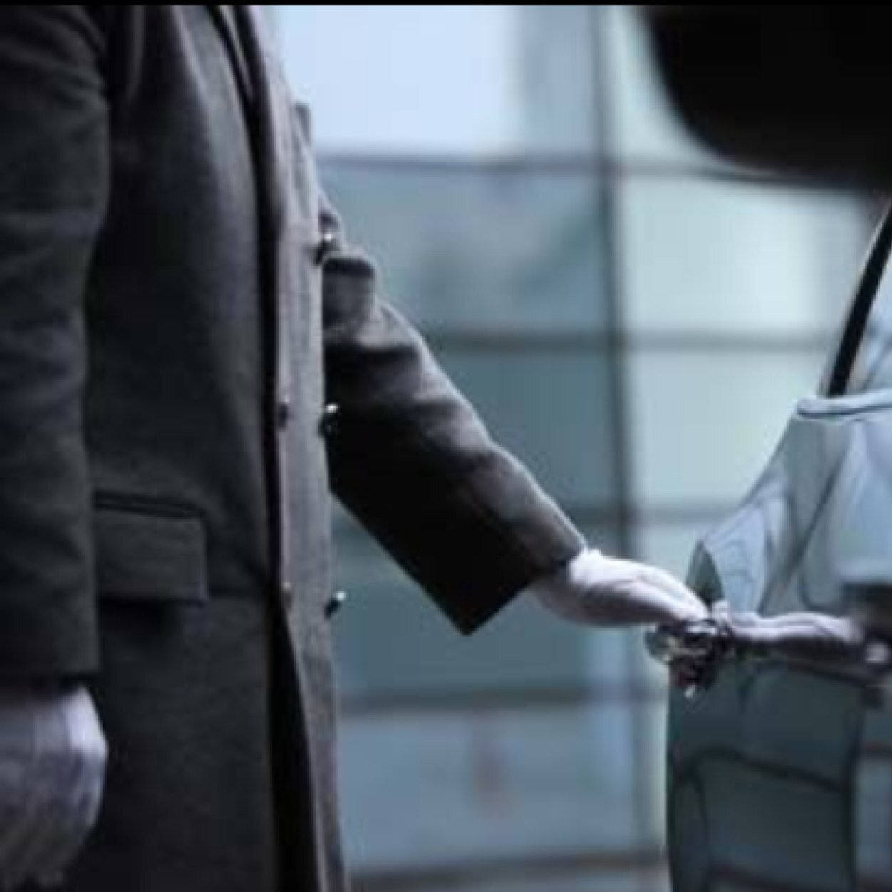 Pour vos déplacements parisiens, vous pouvez faire appel à moi... Chauffeur Privé et Pro ;-)