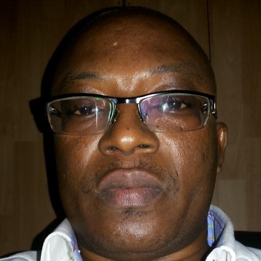 charlyaide's profile picture. 