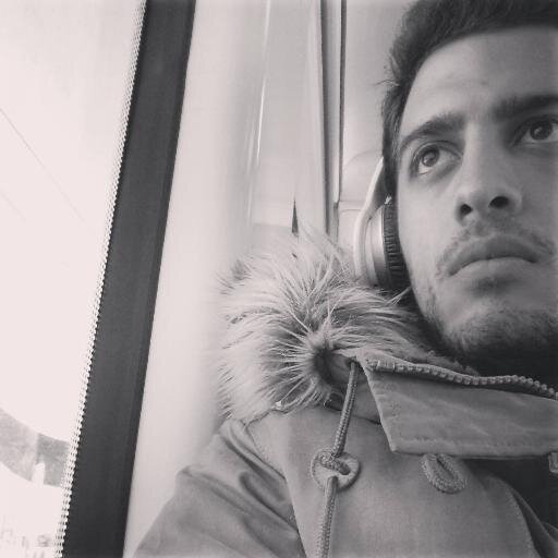Nadie puede ser perfecto, pero todos podemos ser mejores. 
📚 Master Profesorado
👨‍🎓 Marketing e Investigación de Mercados 
 Jugador de @zonabalonmano.