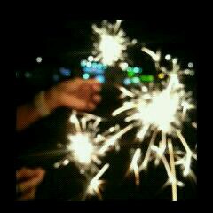 تعيش ععنود؟! بـ'قربكك ‏♡'