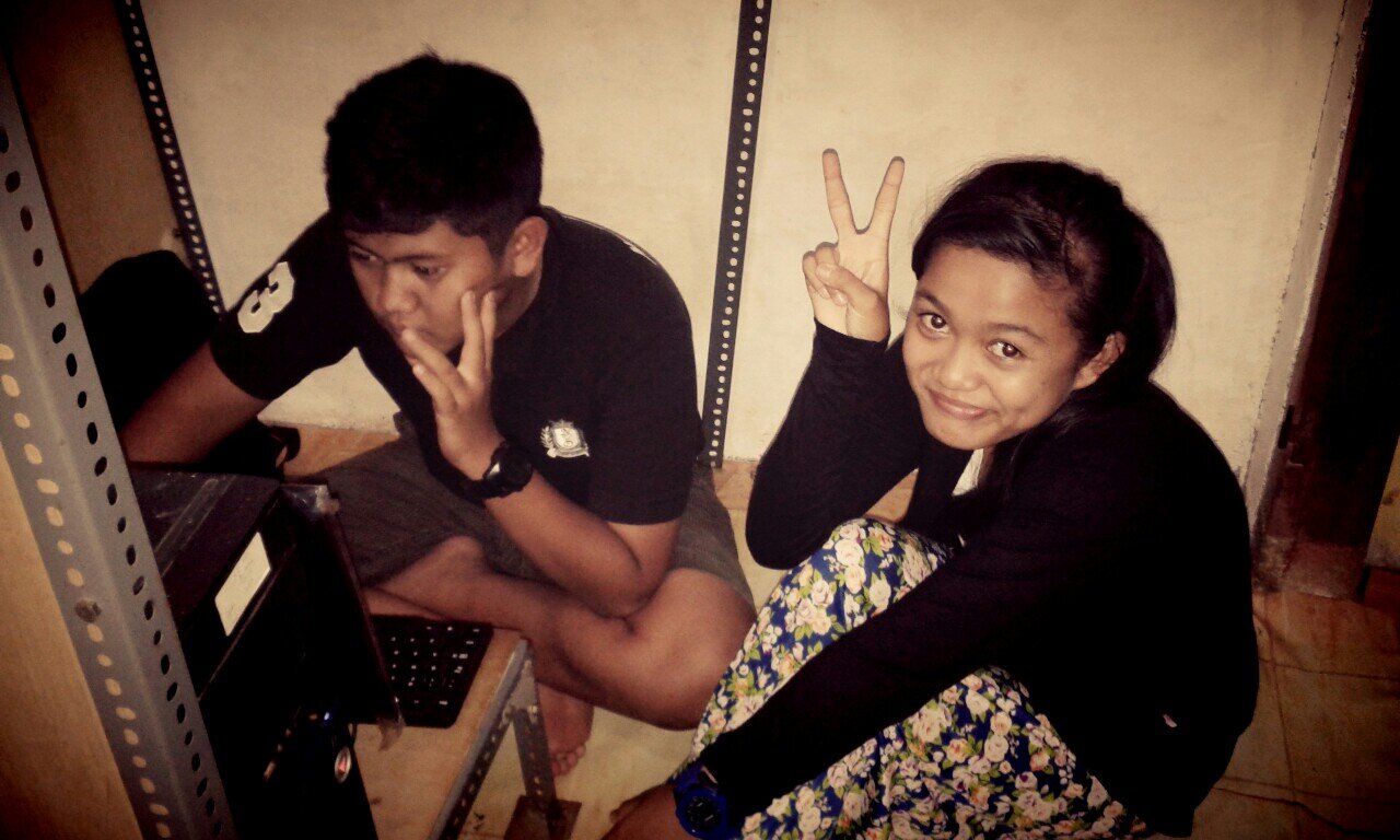 rafiqi_31's profile picture. jalan hidup kita orang masih panjang borr. jadi jangan di sia siain gitu aja apa lagi di buat urusan yang gak penting.......