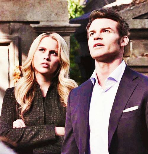Nobody hurts my family and lives.

Our family hasn't been right for a long time. Now it's only me, my sister @PsychoRebeI & Niklaus.