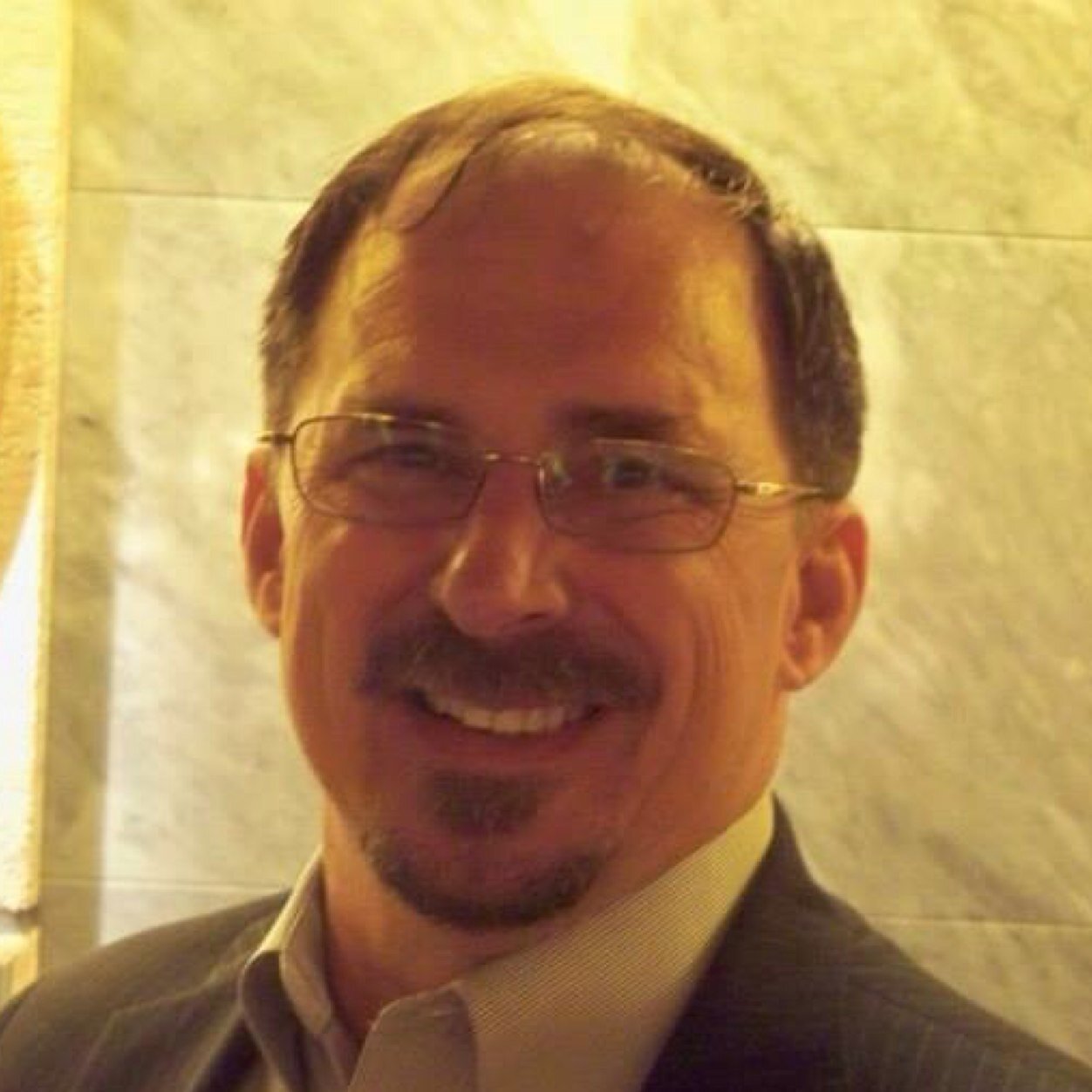 Tomfish1983's profile picture. 