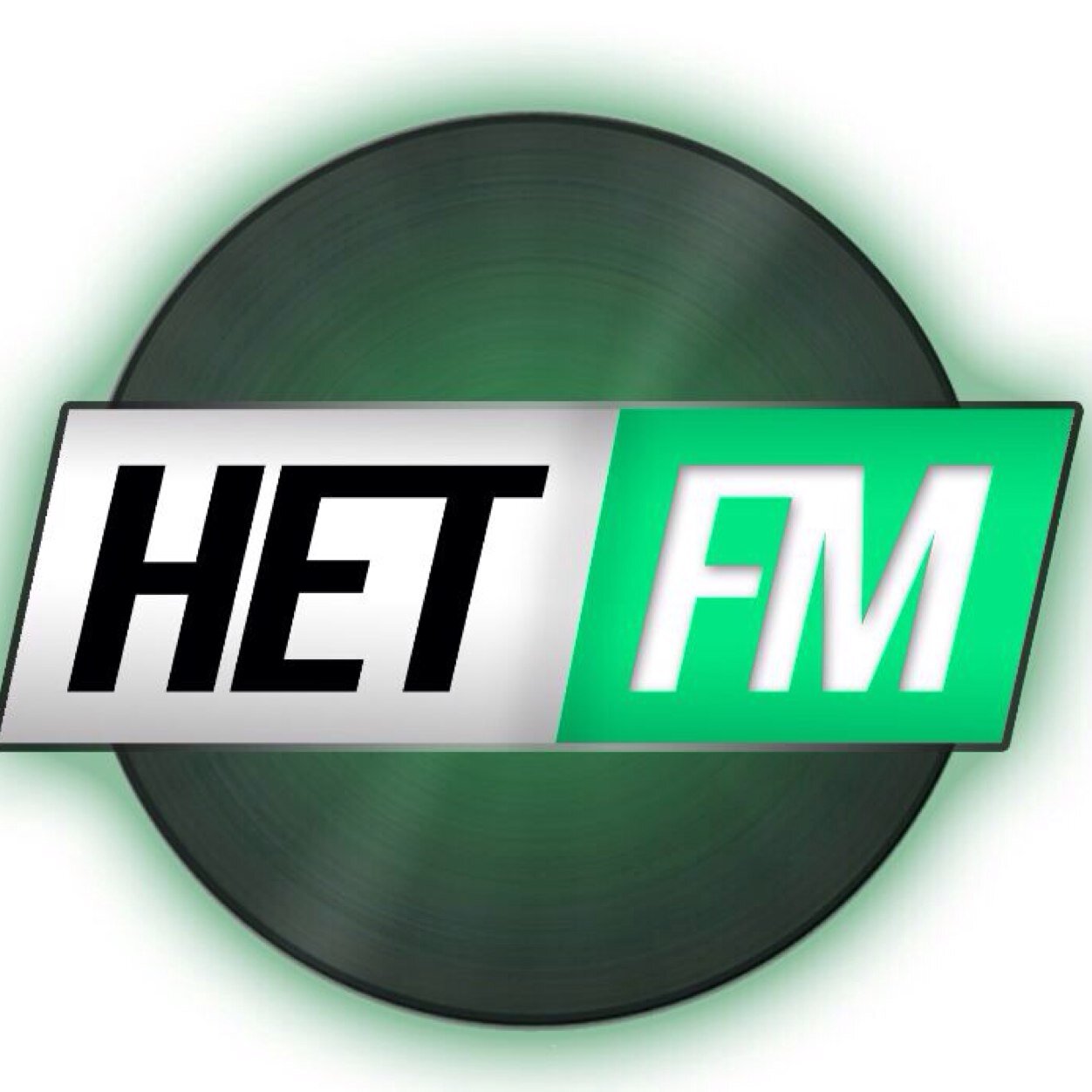 Radio Online.Escuchanos desde http://t.co/Qqi1f1ZnFi y desde la app TUNEIN RADIO || CONTACT & Bookings: info@hetfm.com