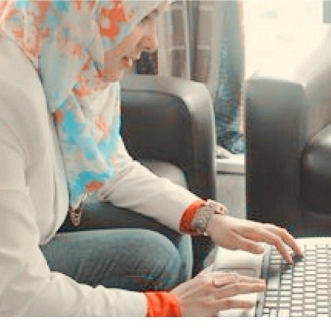 لا تتوقع شيء من الذي حولك لكي لا تصدم