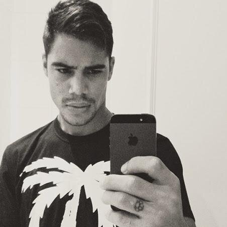 BorgesNaVeia's profile picture. CoLeDoMeuLaDo ! #Mika