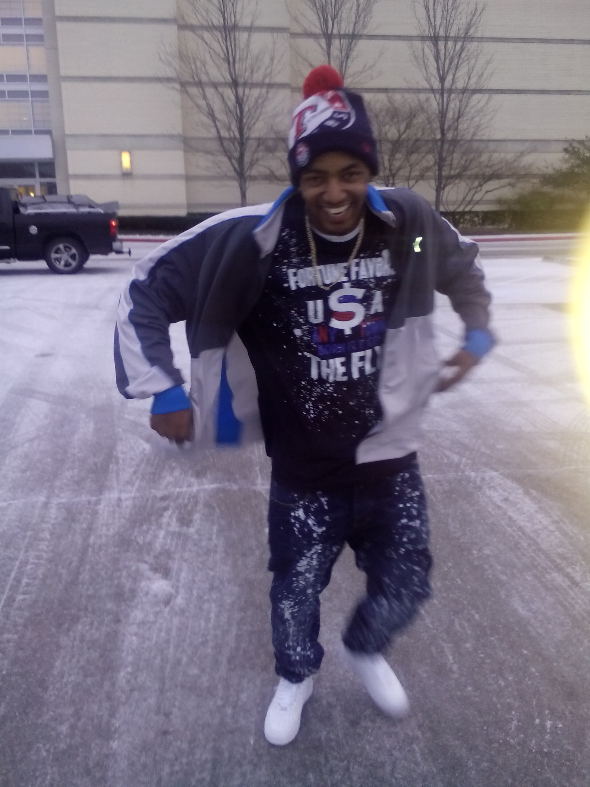 I just rap like I trap its all a hustle to Me. You gotta put in that Work. GO HARD