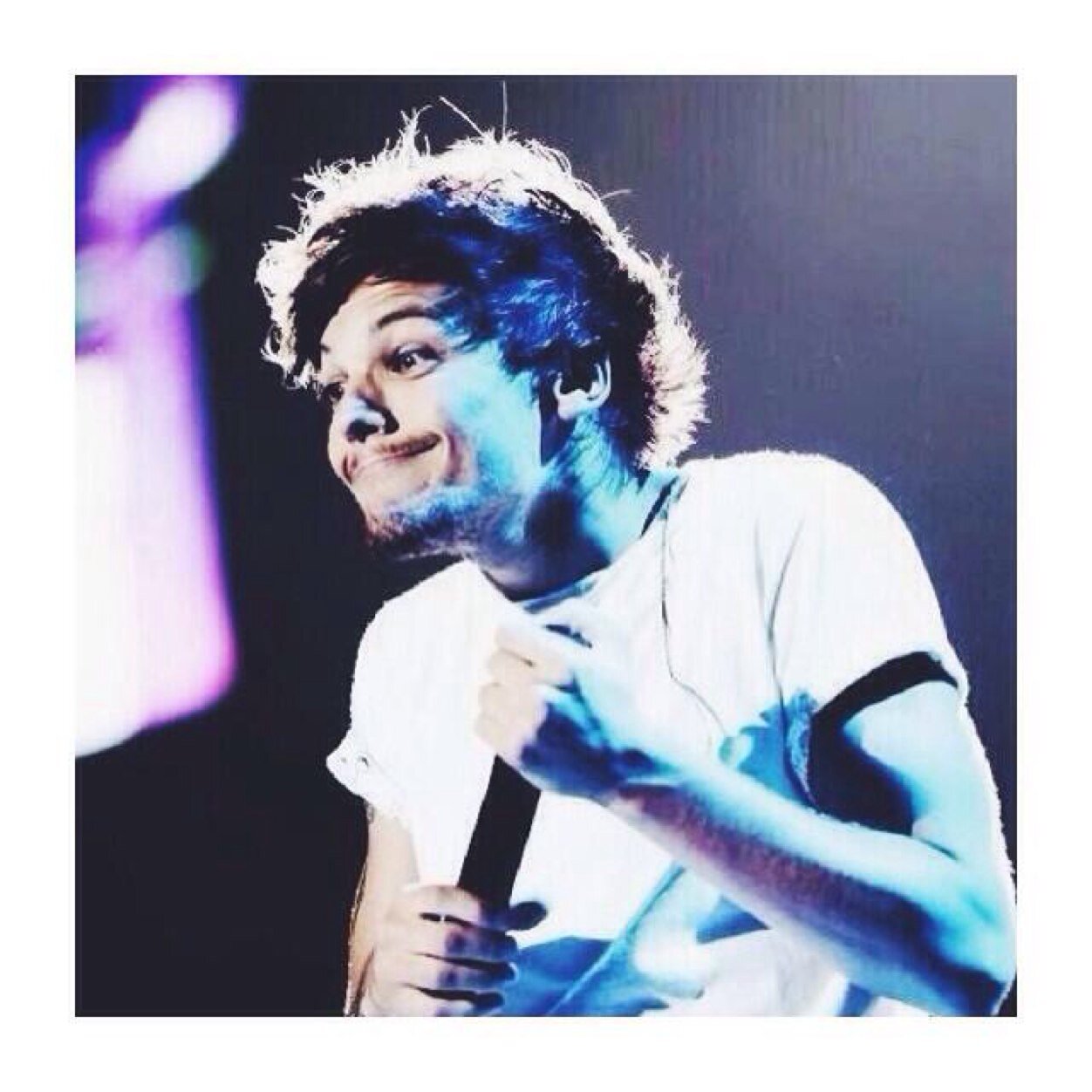 follow back @trulytomlinsonn bc she just gave you this follow! https://t.co/uxcDHOlGUl