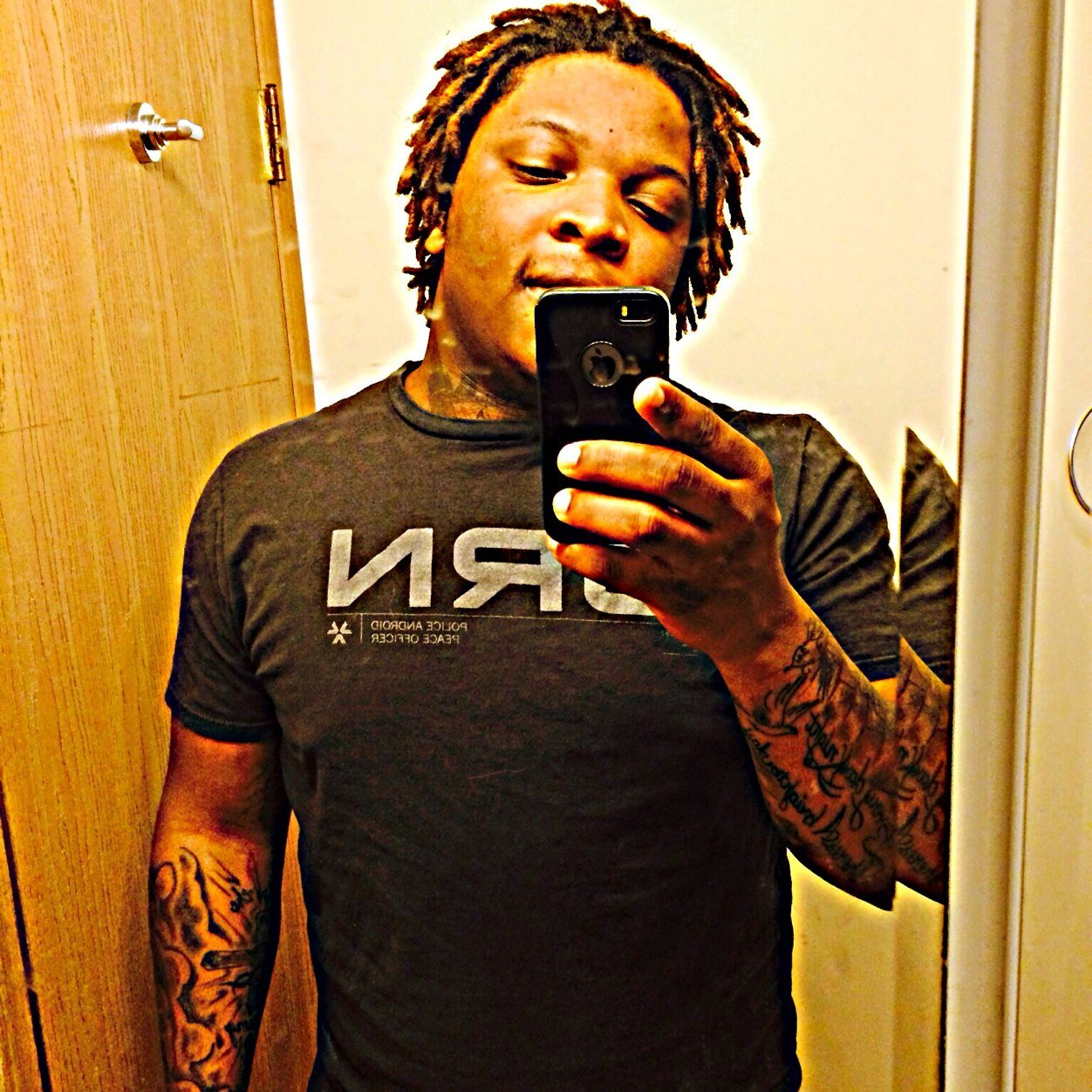NO BIO NEEDED. JUST FOLLOW AH NIGGA. BTW FOLLOW MY FUTURE @MyBEAUTIFUL_Ahh ND follow ma TWIFEY @Liyah_Gudda MY LIL NIGGA @__Shanni ND @FREAKYmoe05