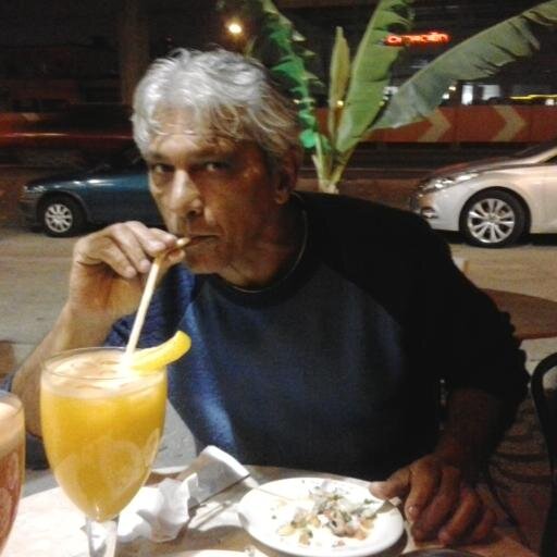 Bonito, Rico, Forte, Musculoso ( COMO É BOM SONHAR).