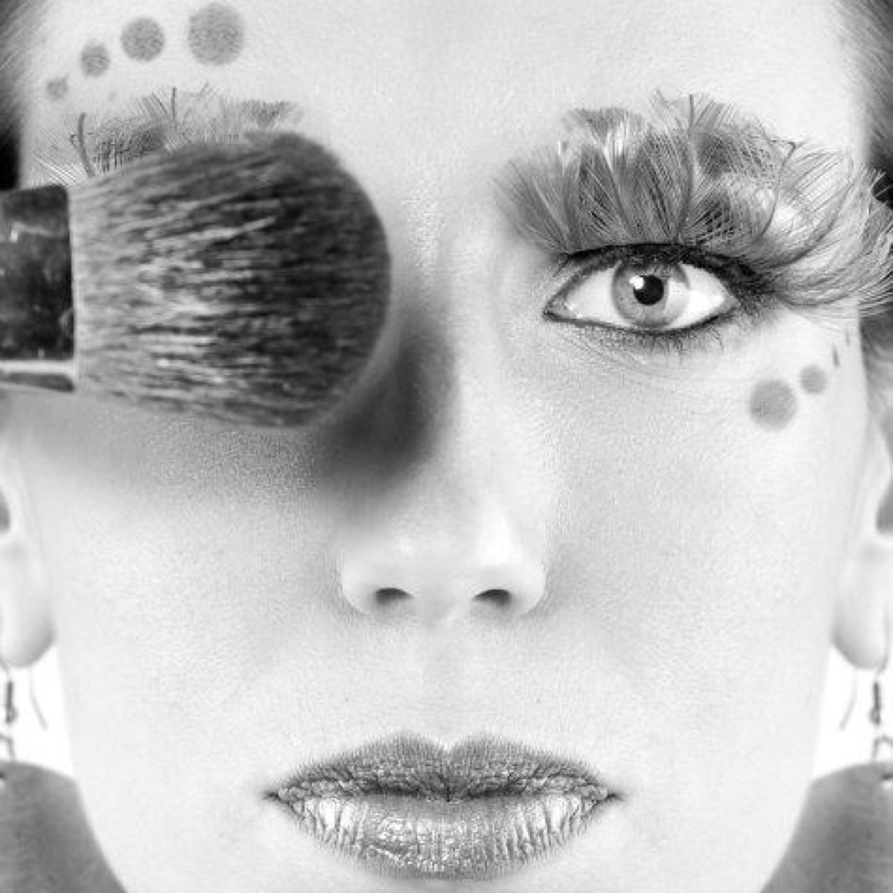 Maquilladora Profesional Cine, TV, fotografia, moda, bodas , caracterización,  peluquera de plato sígueme en http://t.co/BvWGLGif7u
