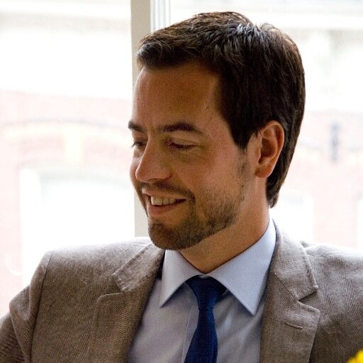 A social Maverick who is passionate about brands, ideas and (digital) storytelling.