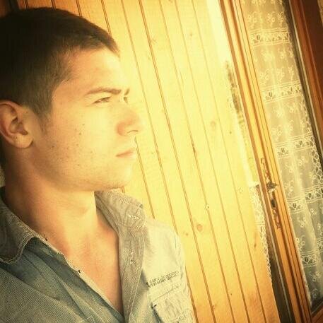 WebLight3's profile picture. http://t.co/72ypWRjEMV
Création et référencement de site internet pour les entreprises et particuliers,
Création de Prints, Logos.
Formation Joomla/Wordpress