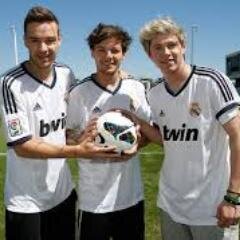 D'Boy, Fútbol.