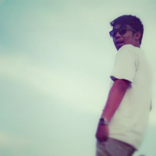 msih asik NYELFI drpd NYALEG