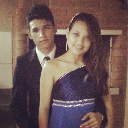 Saudade é companhia mesmo quando queremos andar sozinhos. É teimosia. Sarna brava incomodando a alma....