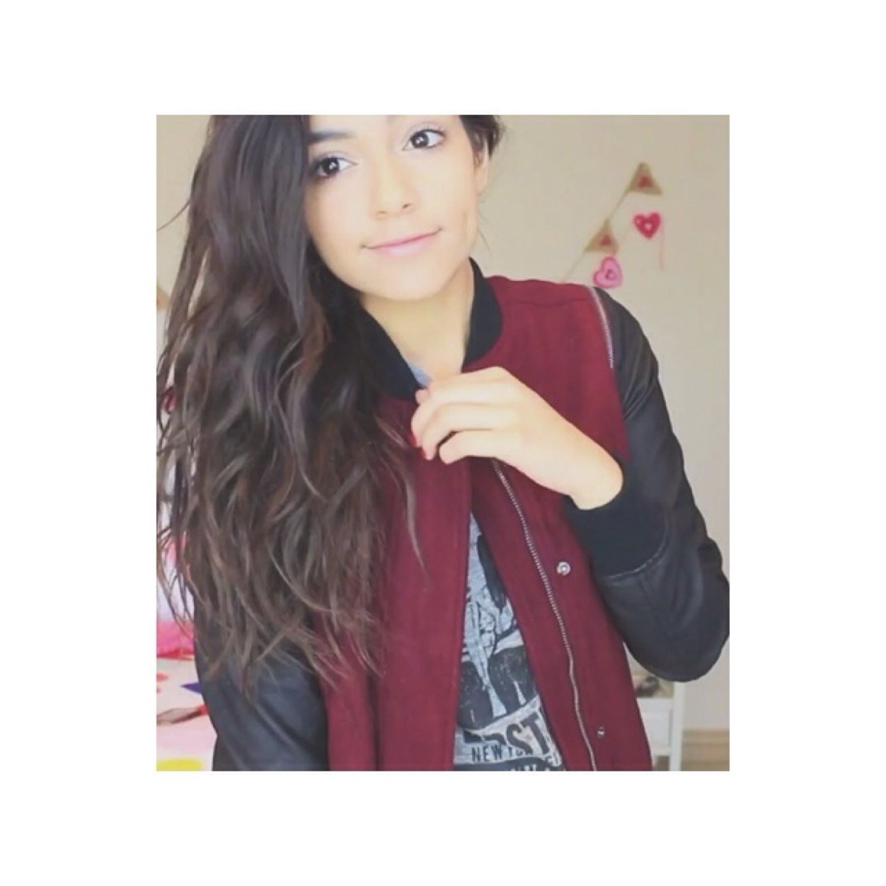 made in U.S.A : born ☞ 1995 {just bot}⠀ ⠀ beauty guru, youtuber. ►bethany m☮ta◄