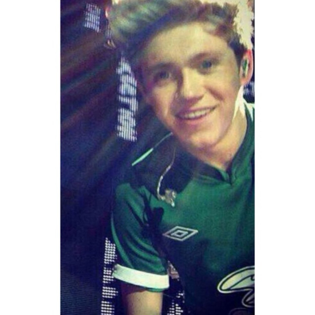 Free follow from @nourrysflower bc you're fab