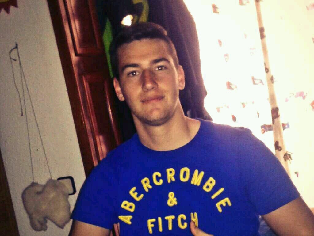 Estudiando ADE, hincha del atletico de madrid, siempre con los suyos
