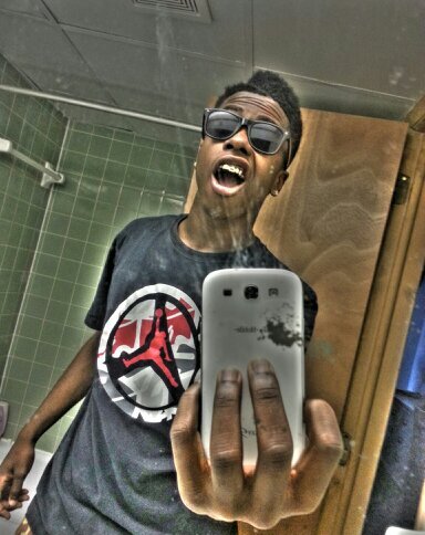 Nihga i rather be Rich Than Famous ... #CatchUp