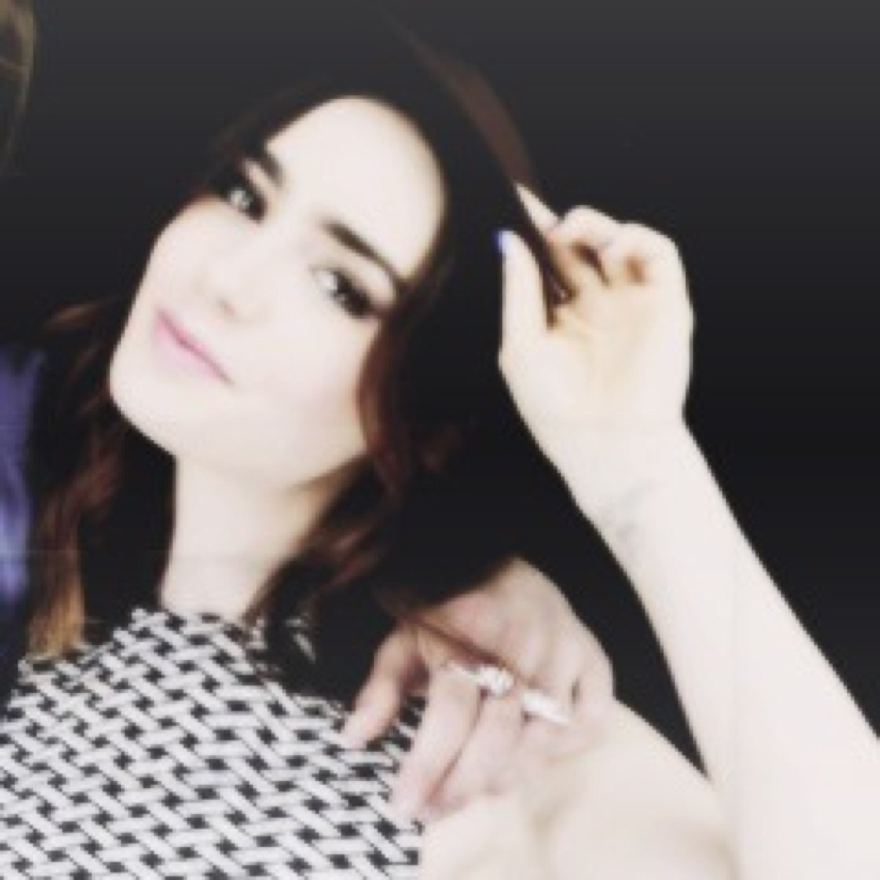 LilyCollinsSSC's profile picture. The salt in my wounds isn't burning anymore than it use to, it's not that I don't feel the pain it's that I'm not afraid of hurting anymore