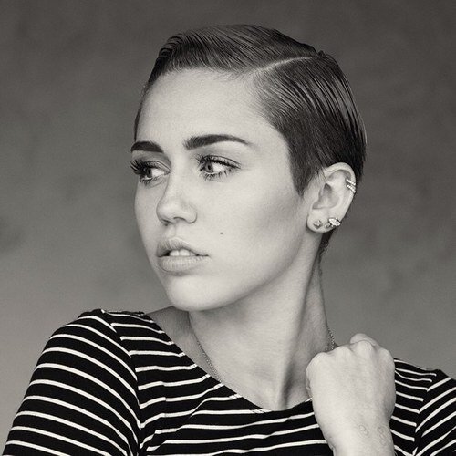This is a call to arms, gather soldiers
Time to go to war #ProvehtoInAltum #FuckinBangerz
Follow Smilers Echelon And Others Fandons ;)