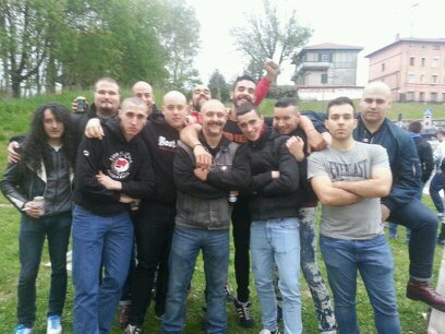 campo_64's profile picture. Fusilak mintzatzeko garaia heldu da/El pueblo pide a gritos más gasofa ardiendo en lata/Cuidado somos los mismos que cuando empezamos!