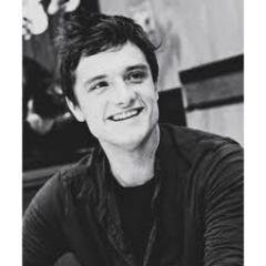 hutchersonvida's profile picture. If I could take away the pain and put a smile on your face