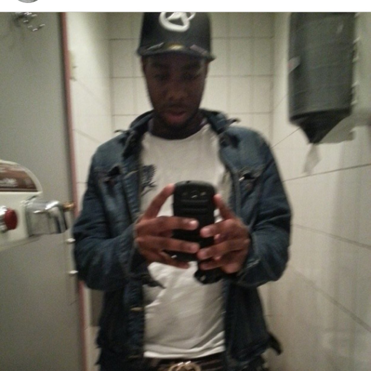 Breezy =Leo Nation, Party Promoter, Photographer, Sex Specialist & a Newark,NJ boy, INKMOB !!!, Follow me on IG Its_Breezy973,