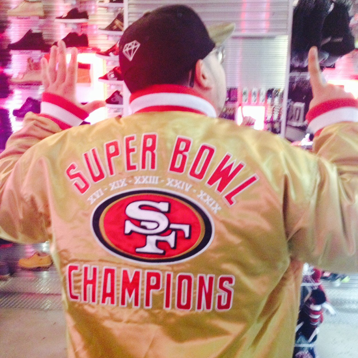 ChefNick42's profile picture. Chef Nick Bday- 6/7/89 (Gemini) Proud Father to (Mia Skye Rinaldo) Single Professional Chef Ethinic Backround-Phillippino/Samoan/Cherokee Indian!! -Namaste'