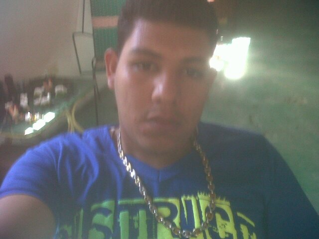 angeloutrera's profile picture. 