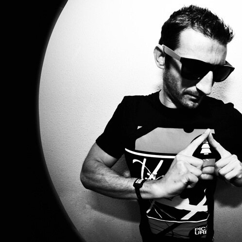 Artiste/dj electro, créateur des I Love Electro sur Clermont-Ferrand depuis 2007, Ambassadeur Picture, Sponsored by Brazzers