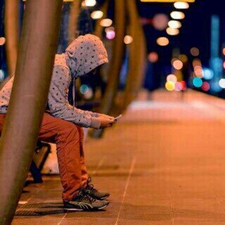 انا لا اريد ان احب احد اخر غير من كنت احبها. .♡