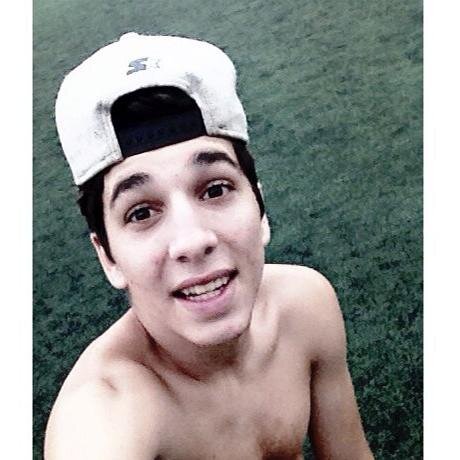 O sorriso é seu, mas a alegria é nossa. Nosso Príncipe ♥ . SINCE: 09/02/14