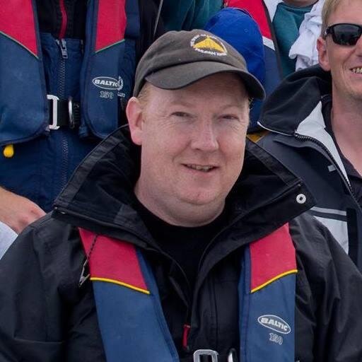 Photographer, writer, blogger, manager, husband, father of three lovely kids and in search of more hours in each and every day!