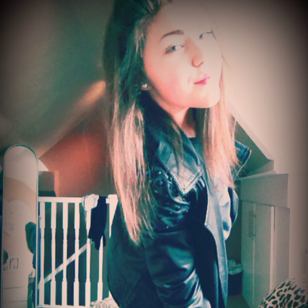 Follow me i follow back Adios amigos✌
