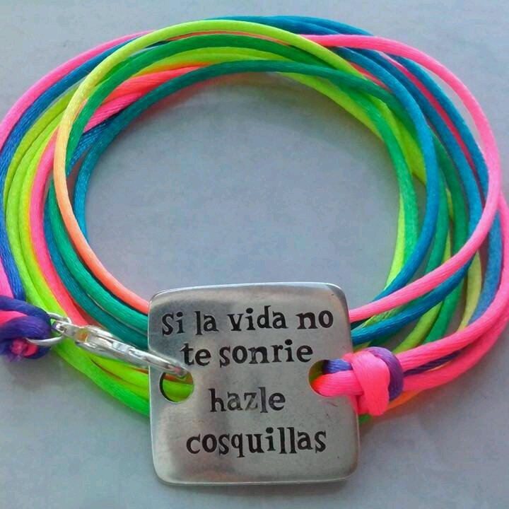 Nos dedicamos a crear bisutería como: Collares, pulseras. Numerosos modelos, formas y colores.  Además hacemos por encargo y personalizo.
Albox - Almeria