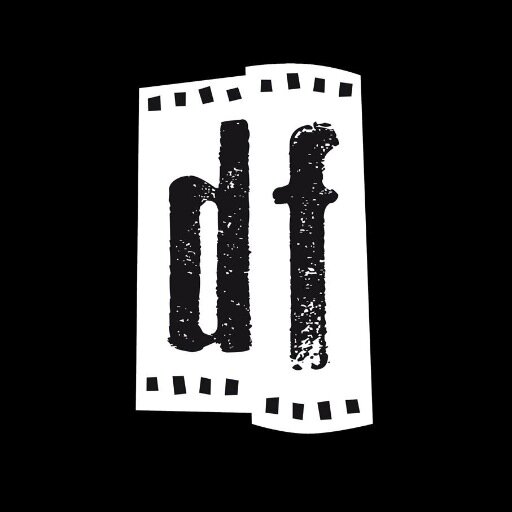 Nos gusta crear emociones a través de la pantalla, autores de cortometrajes como Si sabes decir Hello o Nacimiento.