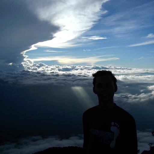 | Ambil carieer mu | Hiking dan travelling lah selagi muda,, hidup adalah nikmat,, jadi nikmati lah hidup mu dengan surga - surga yang ada di alam ini