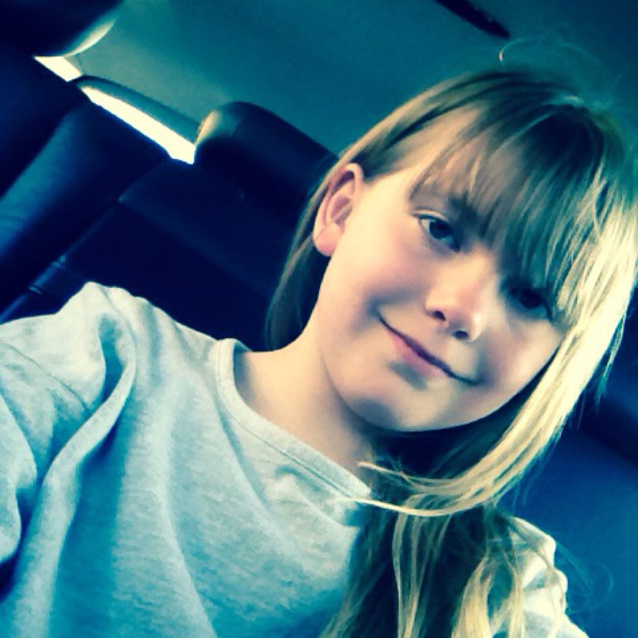 Hei jeg hetter Nathalie å liker isac elliot