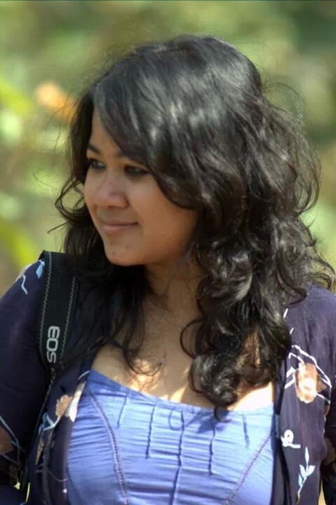 artist, nature lover, music maniac, foodie n teaching as asst. professor...