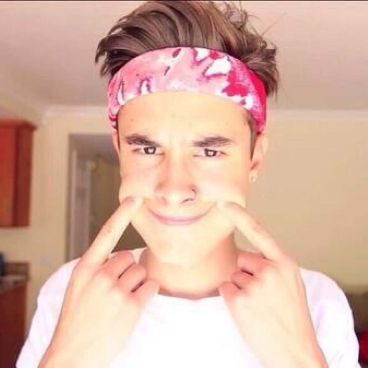 Jc//Conner//Trevor//Kian//Sam//Ricky Omg Marry Me Already!! 
5SoS