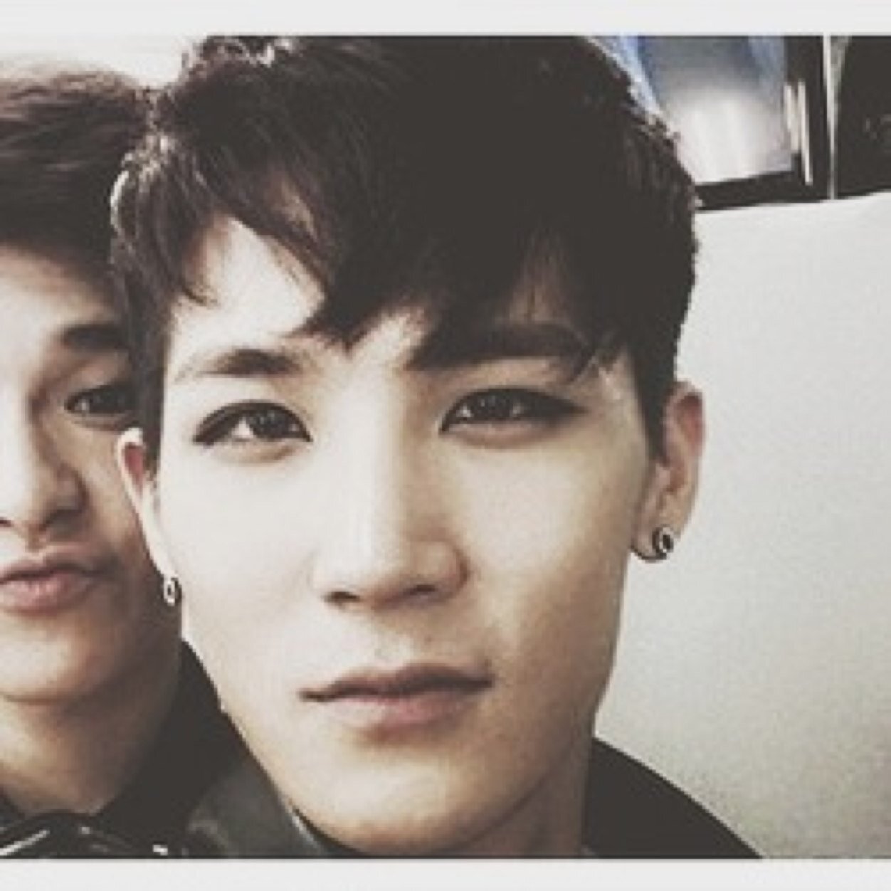 dmtn's rapper, vocal and lovely boy♛