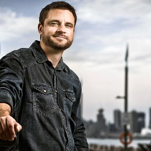 Brand strategist and graphic designer @COURAGEOUSb