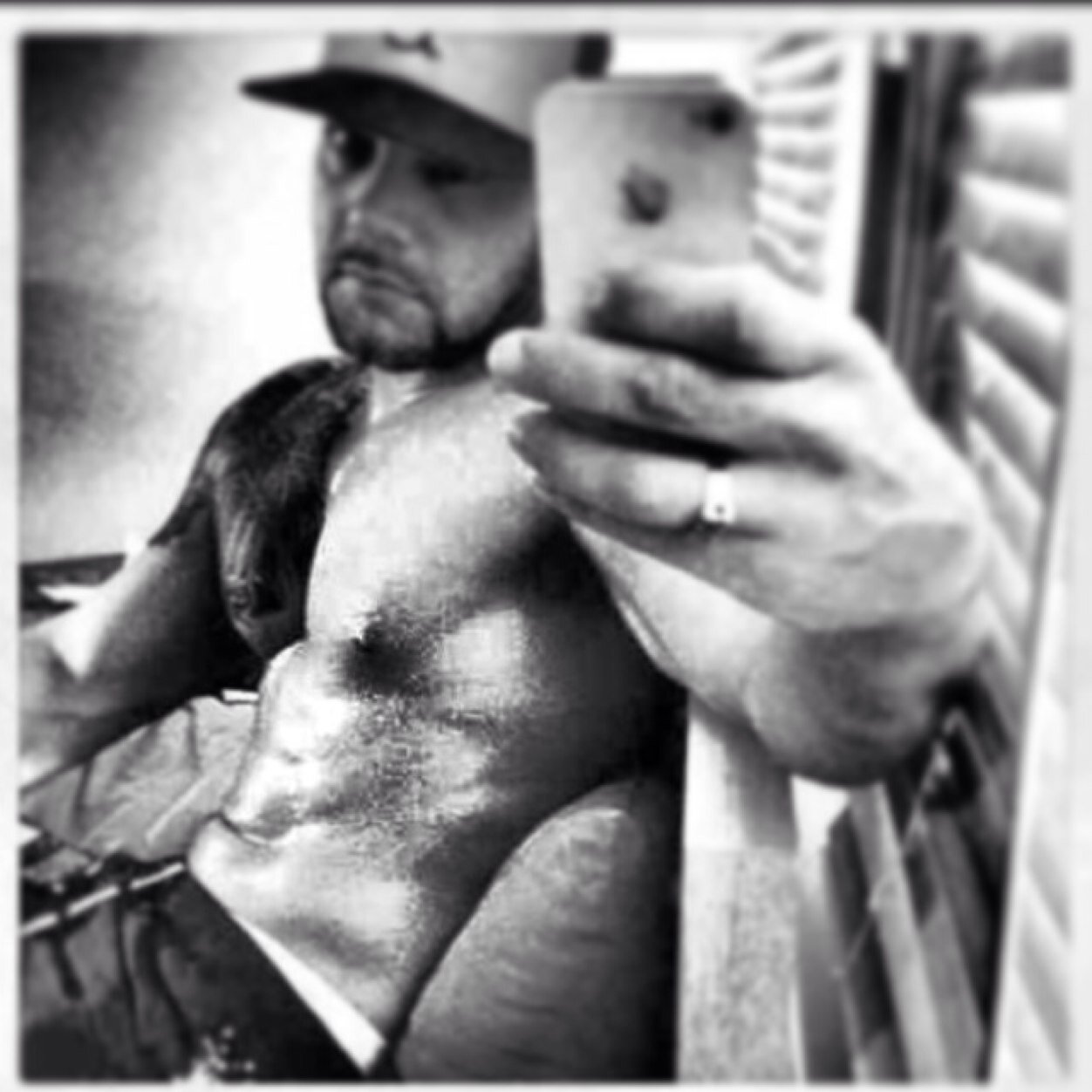 gbizzle27's profile picture. Even on my weakest day, i get a little stronger!