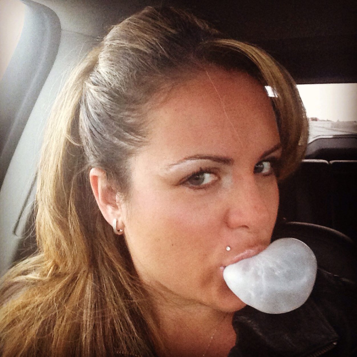 Spanisheyez83's profile picture. Stupid twitter, lets try this again...