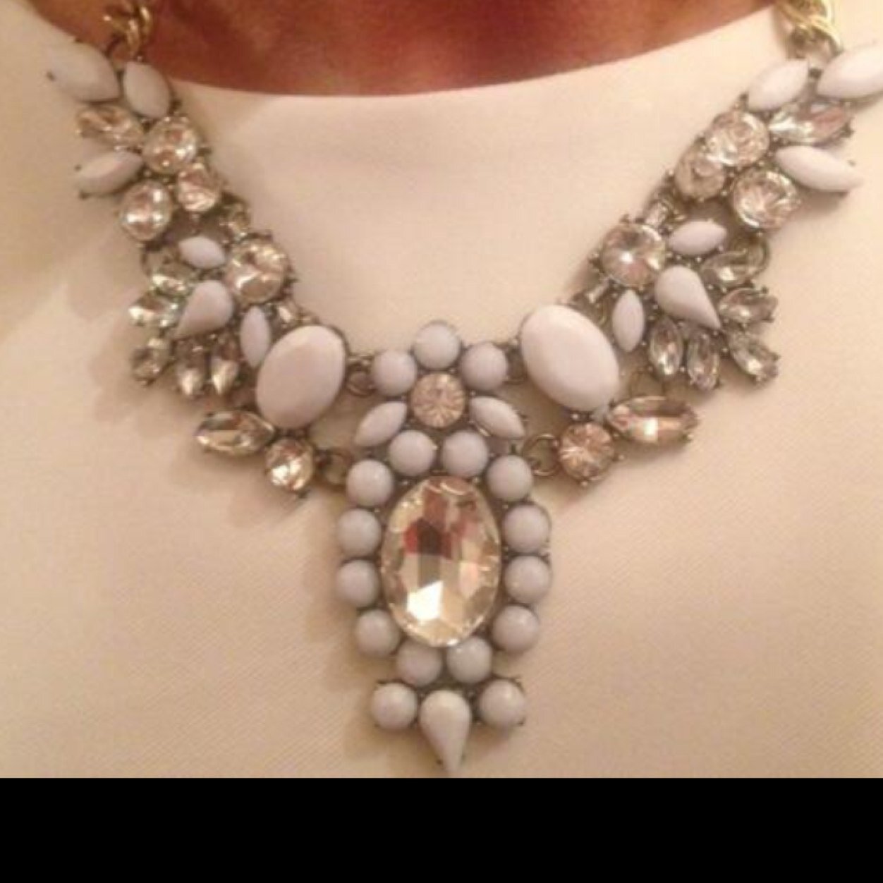 JeweliesJems's profile picture. 