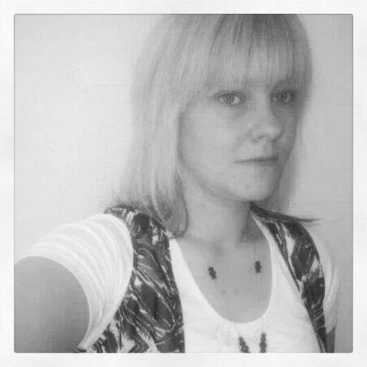 ClaireRiggs's profile picture. Follow me ill follow u back x cmon peeps where all the followers x