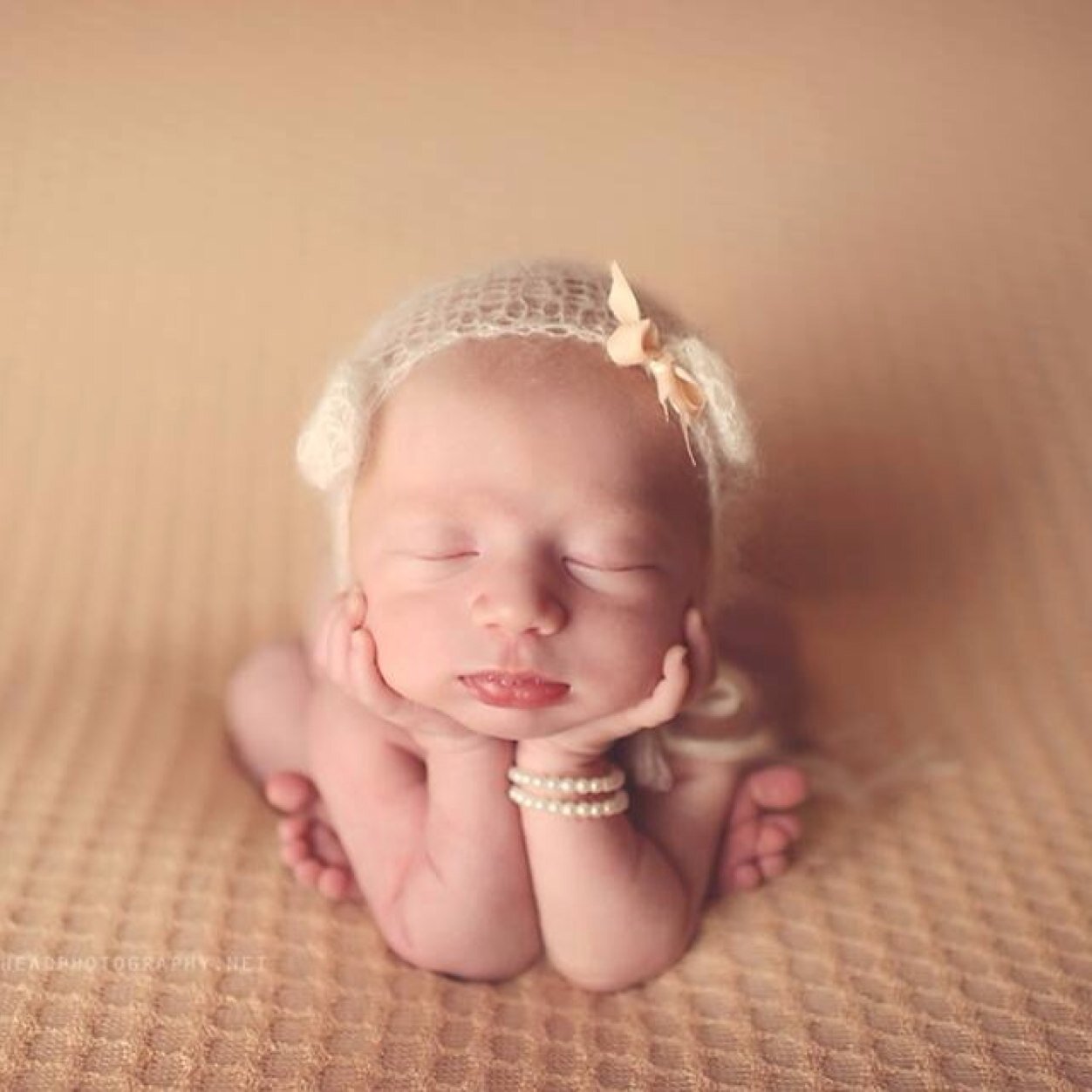 Celebrity Newborn, Baby and Maternity Photographer Deborah Hope Israeli. Featured on CBS, MTV, FOX News, NY1 and Insider. sessions@redheadphotography.net
