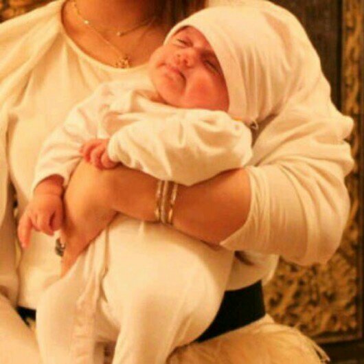 ‏أمي سر بقائي بخير..جعلها ب الجنه. @):-